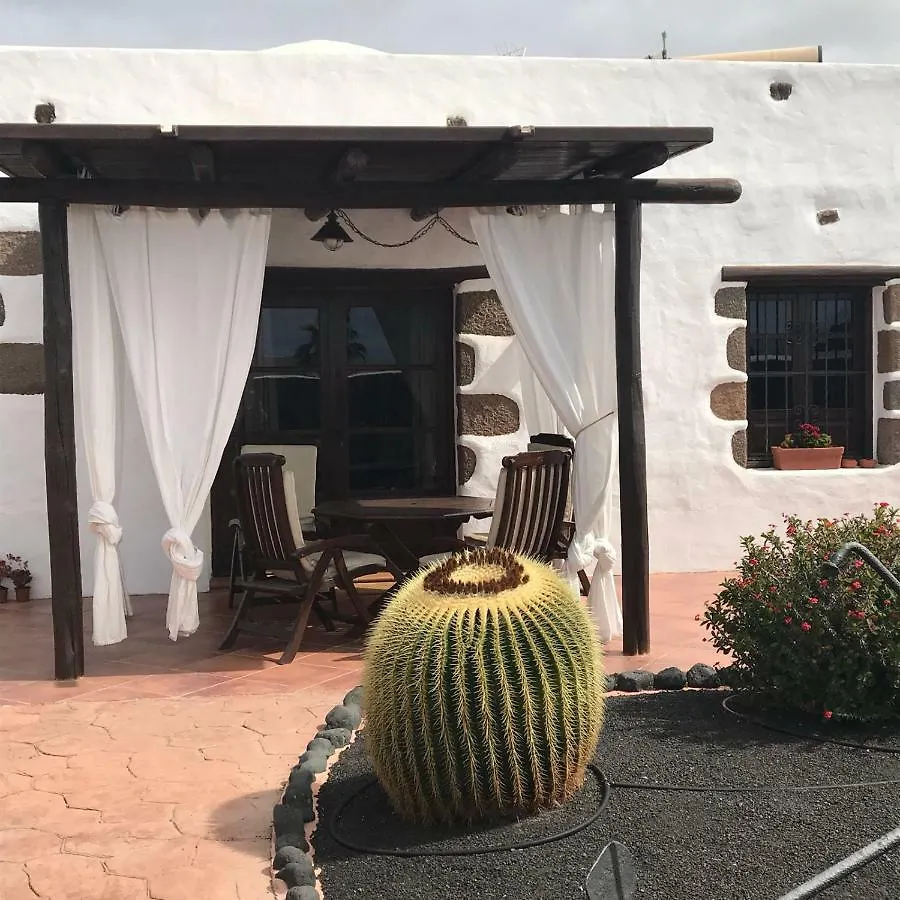 El Caserío de Güime Villa con Piscina Climatizada San Bartolomé Casa rural
