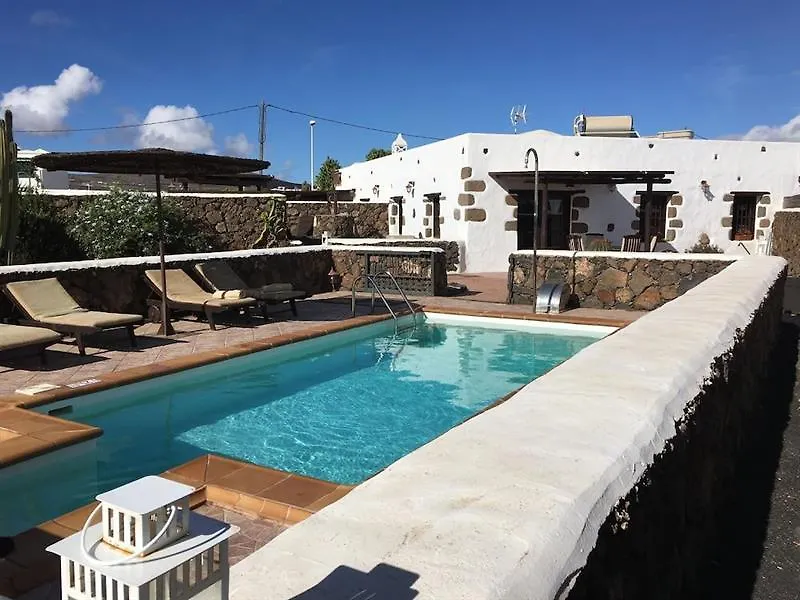 El Caserío de Güime Villa con Piscina Climatizada San Bartolomé
